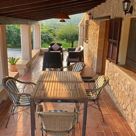 Lovely 10 Minutes Walk To Center Square Villa *